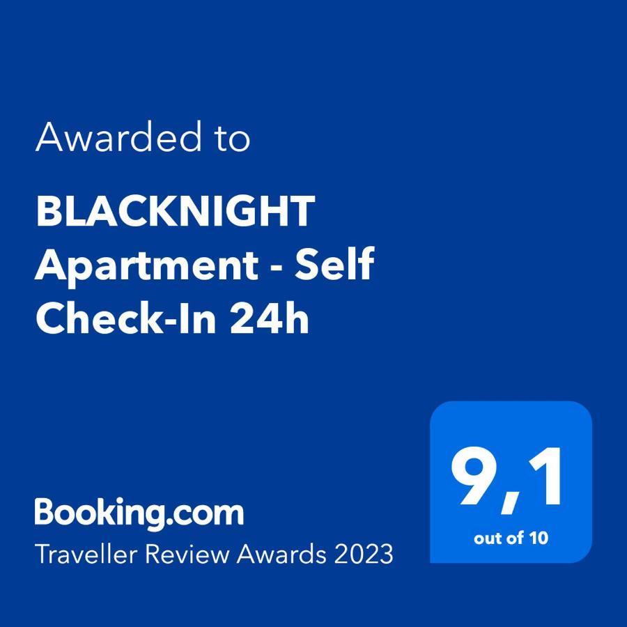 Blacknight Apartment - Self Check-In 24H Вроцлав Екстер'єр фото